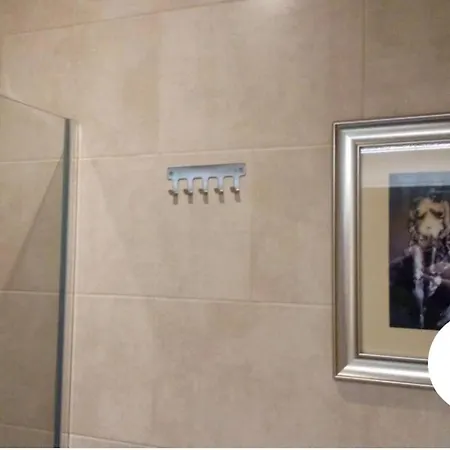 Apto Patio Andaluz. Maximo Confort Y Limpieza *