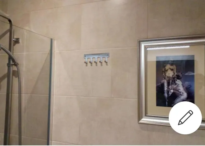 Apto Patio Andaluz. Maximo Confort Y Limpieza *