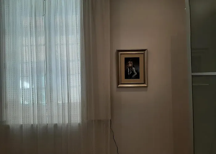 Apto Patio Andaluz. Maximo Confort Y Limpieza *