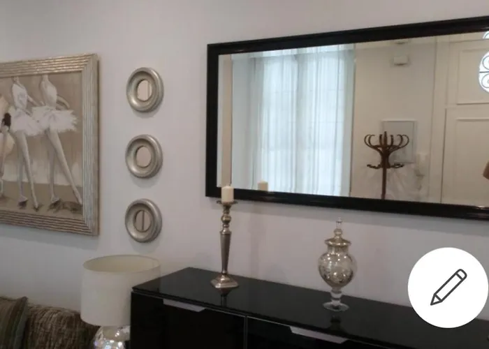 Apto Patio Andaluz. Maximo Confort Y Limpieza *